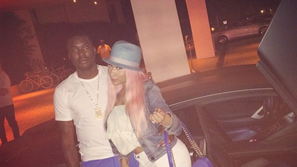 Nicki Minaj n’est pas fiancée à Meek Mill !