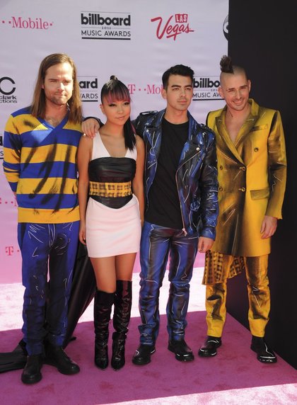 Jack Lwless, JinJoo Lee, Joe Jonas et Cole Whittle du groupe DNCE au Billboard Music Award 2016 à Las Vegas