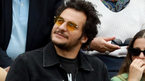 Amir a donné un petit concert dans l'école de son fils