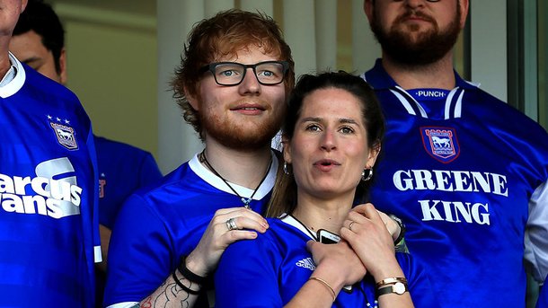 Ed Sheeran est déjà marié à Cherry Seaborn!