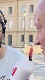 Manu réalise son fantasme dans une voiture de police !