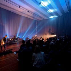 Indochine en concert privé exclusif NRJ à la Seine Musicale