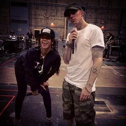 Marshall Mathers : Final rehearsals for tour with @rihanna ..see you soon in Pasadena 