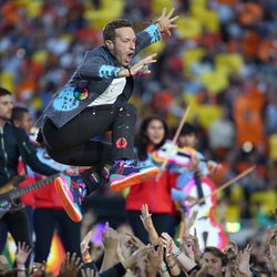 Beyoncé, Chris Martin et Bruno Mars lors de la mi-temps du Superbowl!