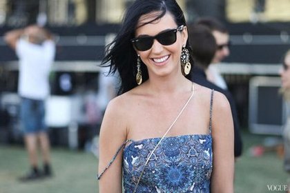 Katy Perry : merci! RT @voguemagazine : un esprit libre #Coachella style