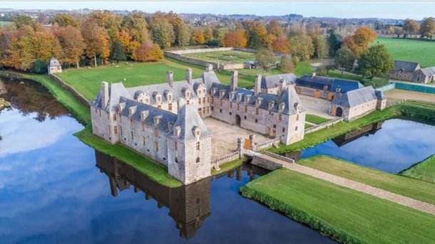 Les infos du Réveil Chérie : Un château breton transformé en Poudlard