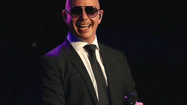 Pitbull pense que les femmes sont «les êtres les plus puissants sur Terre»