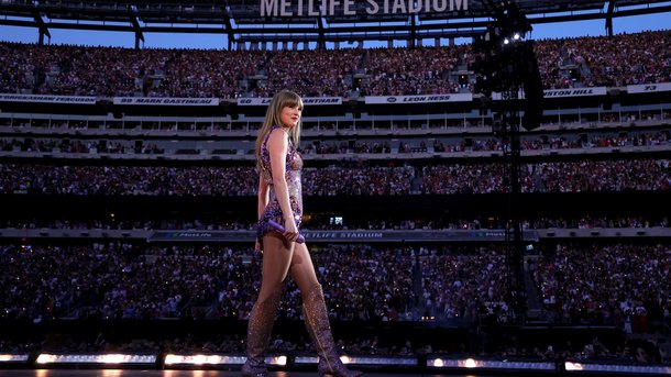 Taylor Swift présente le remix de « Karma » avec Ice Spice