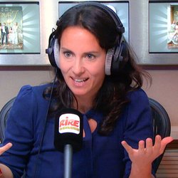 Olivia Moore - 1 heure avec Reem Kherici et François-Xavier Demaison