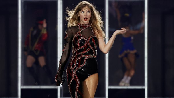 « The Eras Tour » : Taylor Swift semble préparer des surprises pour son public français