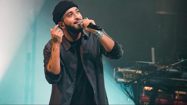 Le saviez-vous? Slimane a failli participer à une comédie musicale de Didier Barbelivien