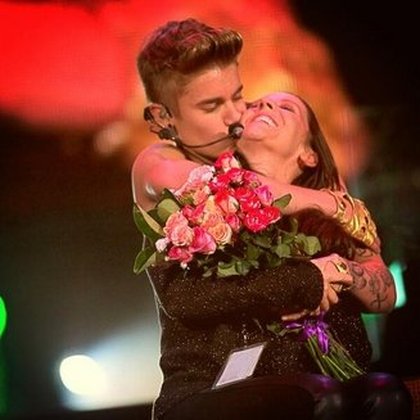 Justin Bieber : J'aime ma maman. Super soirée ce soir! 