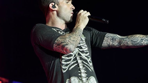 Quand Adam Levine, le leader de Maroon 5, s'invite sur grand écran