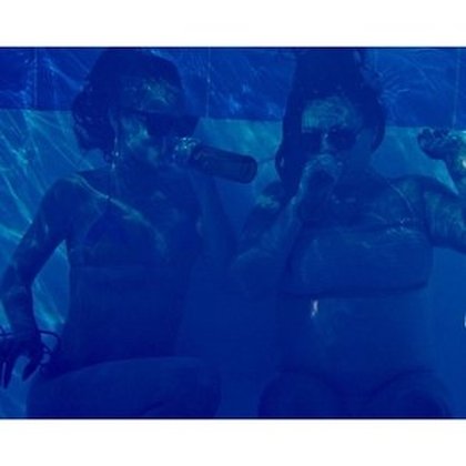 Rihanna en République Dominicaine: She x @jennnrosales by @gomillionandleupold