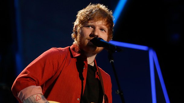 Ed Sheeran dévoile sa version acoustique du hit «I Don’t Care»