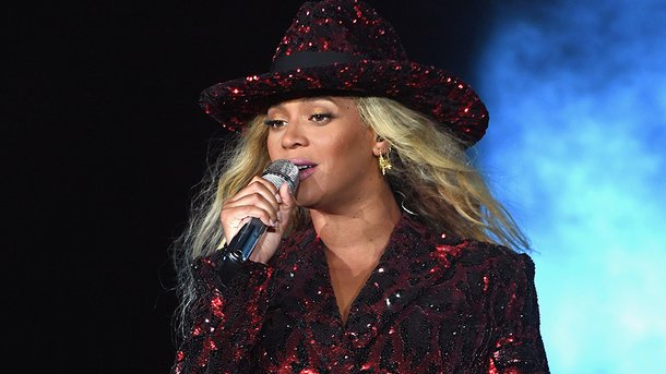 Beyoncé partage des photos de son anniversaire en avance!
