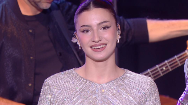"Ça fait trop bizarre de revenir ici" : Lenie de retour dans la "Star Academy"