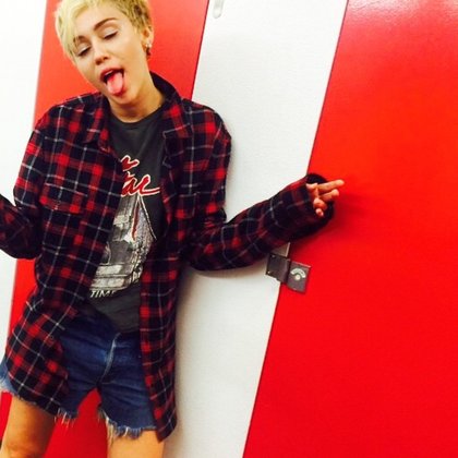 Miley Cyrus: 23