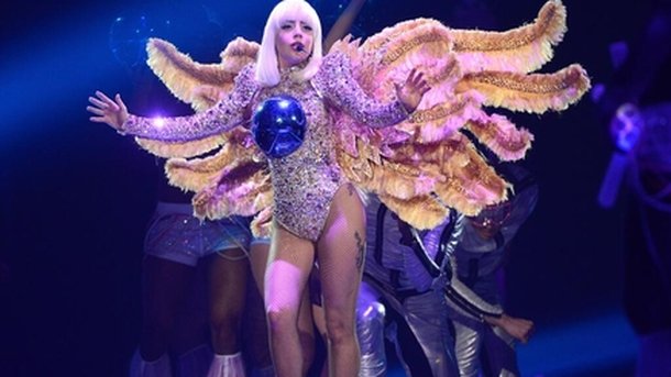 Lady Gaga : les premières images de sa tournée!