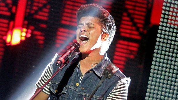 Bruno Mars : Adele, Wiz Khalifa... pour quels autres artistes a-t-il écrit ?