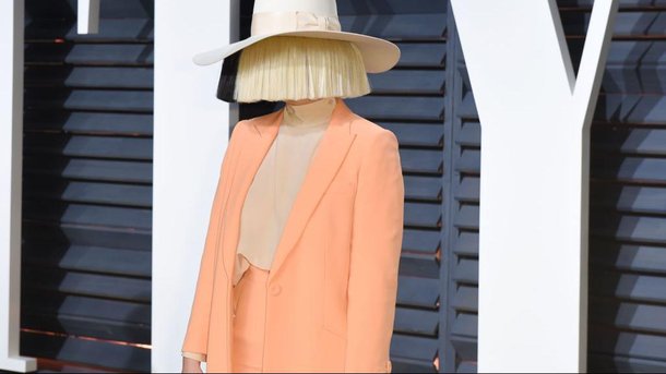 Sia: l'histoire cachée de son hit "Breathe Me"