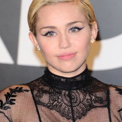 Miley Cyrus - coiffures