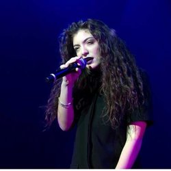 Lorde @ NRJ Music Tour de Paris