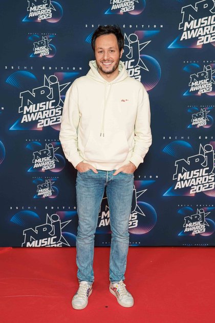 Vianney - TAPIS ROUGE - NRJ MUSIC AWARDS 2023