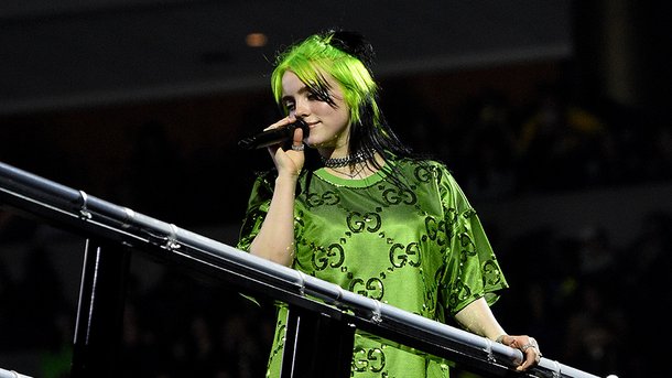 Billie Eilish sort une version inédite de son ukulélé avec Fender