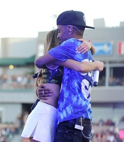 Ariana Grande et Big Sean en concert à Carson