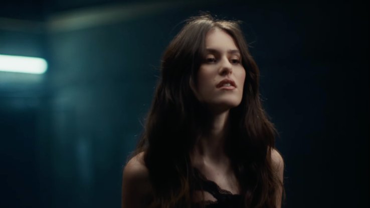 Jeanne "Respire fort" / Capture d'écran clip