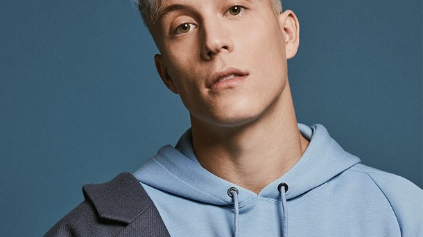 « On Fire » : Loïc Nottet revient avec un nouveau single puissant