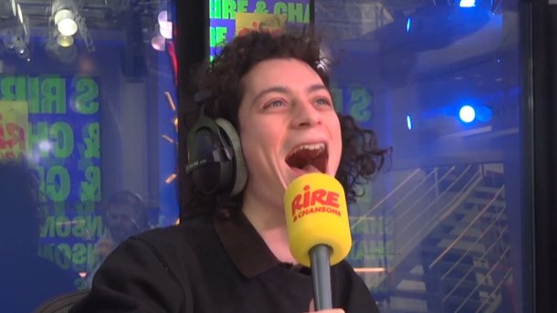 Roman Doduik répond à une question de Jean-Luc Reicmann, à propos de ses cheveux- l'Afterwork du rire