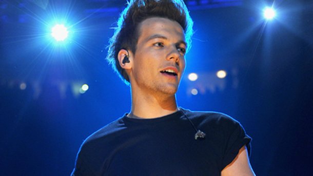 Louis Tomlinson intègre un club de foot anglais !