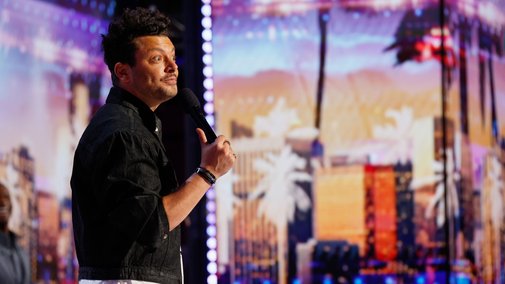 "C’est le meilleur humoriste qu’on ait jamais reçu" : Kev Adams cartonne dans America’s Got Talent