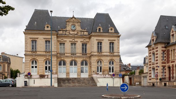 Les infos du Réveil Chérie : la SNCF met en location des gares inoccupées pour 1€