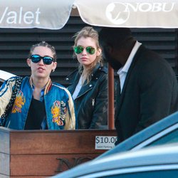 Miley Cyrus et Stella Maxwell