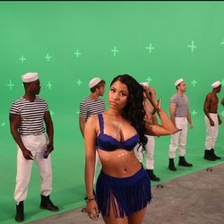 Nicki Minaj: Shooting pour Myx Fusions Moscato