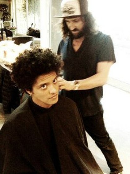 Bruno Mars : on coupe !!!!! Da homie @themensgroomer 