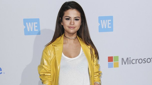 Selena Gomez bat le record de "Like" sur Instagram!
