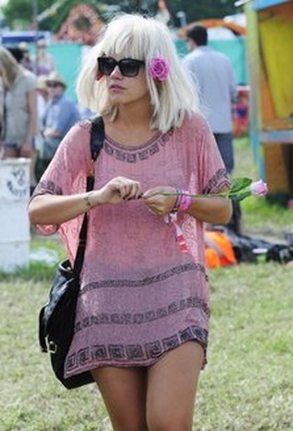 Lily Allen - Glastonbury Festival - 2009