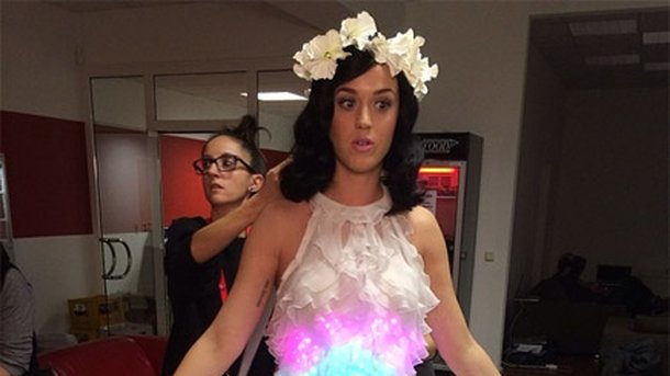 Katy Perry : une nouvelle couleur de cheveux !