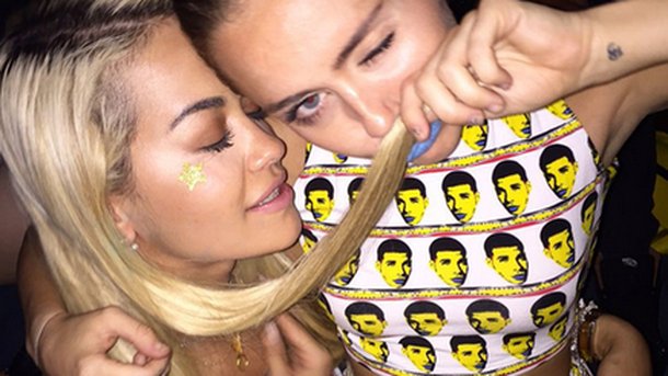Miley Cyrus et Rita Ora s'éclatent à Los Angeles!