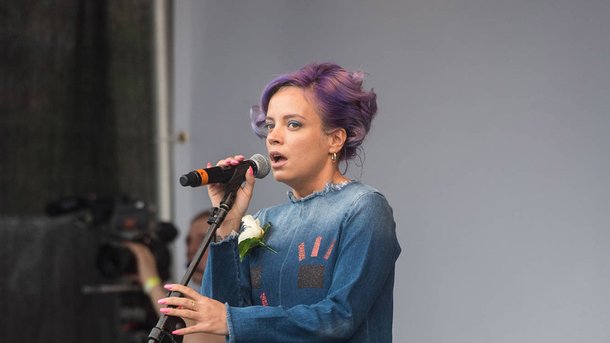 Lily Allen: bientôt son prochain single «Trigger Band»!