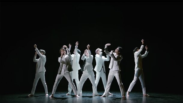 BTS - «Black Swan»