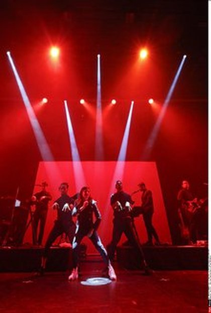 Concert Pop Love - Christine and the Queens