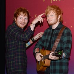 Ed Sheeran et sa statue de cire @ Madame Tussaud NY
