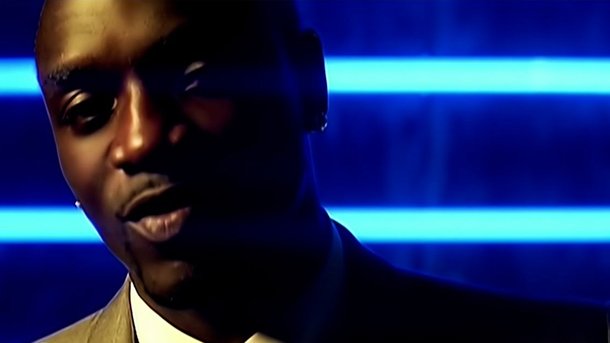 Le collector du Club Chérie : "Right Now (Na Na Na)" Akon