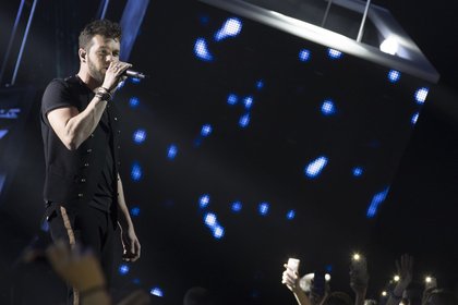 Claudio Capéo - NRJ Music Awards