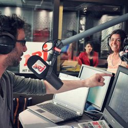 Jenifer chez Manu dans le 6/9 sur NRJ